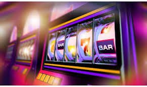 kg999 casino স্লট গেম বিভাগের রঙিন স্পিনিং রিল ও জ্যাকপট প্রদর্শনী